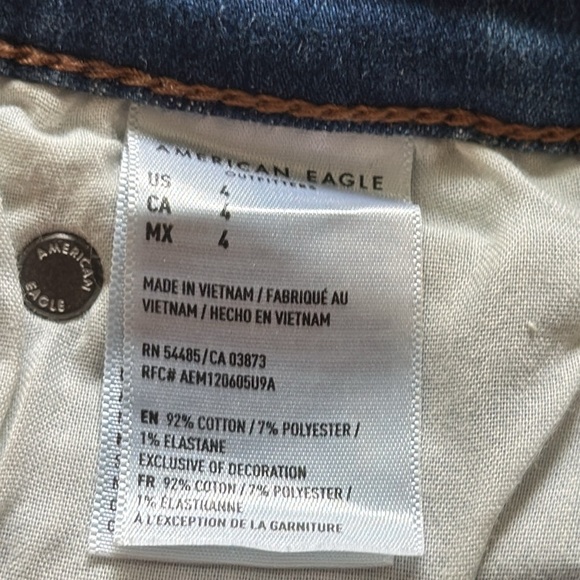 American Eagle‎ Super stretch distressed Jean shorts Sz 4 - Picture 4 of 4